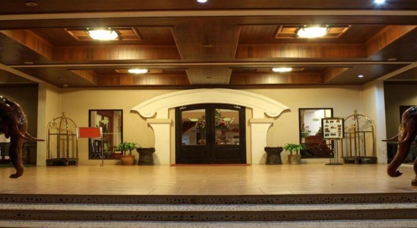 סבנקט Daosavanh Resort & Spa Hotel מראה חיצוני תמונה